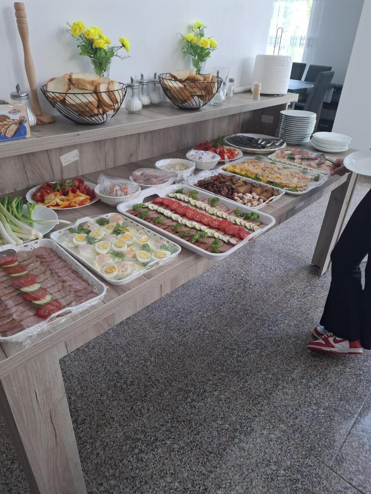 Pensiunea Paradiso Sarinasuf 外观 照片